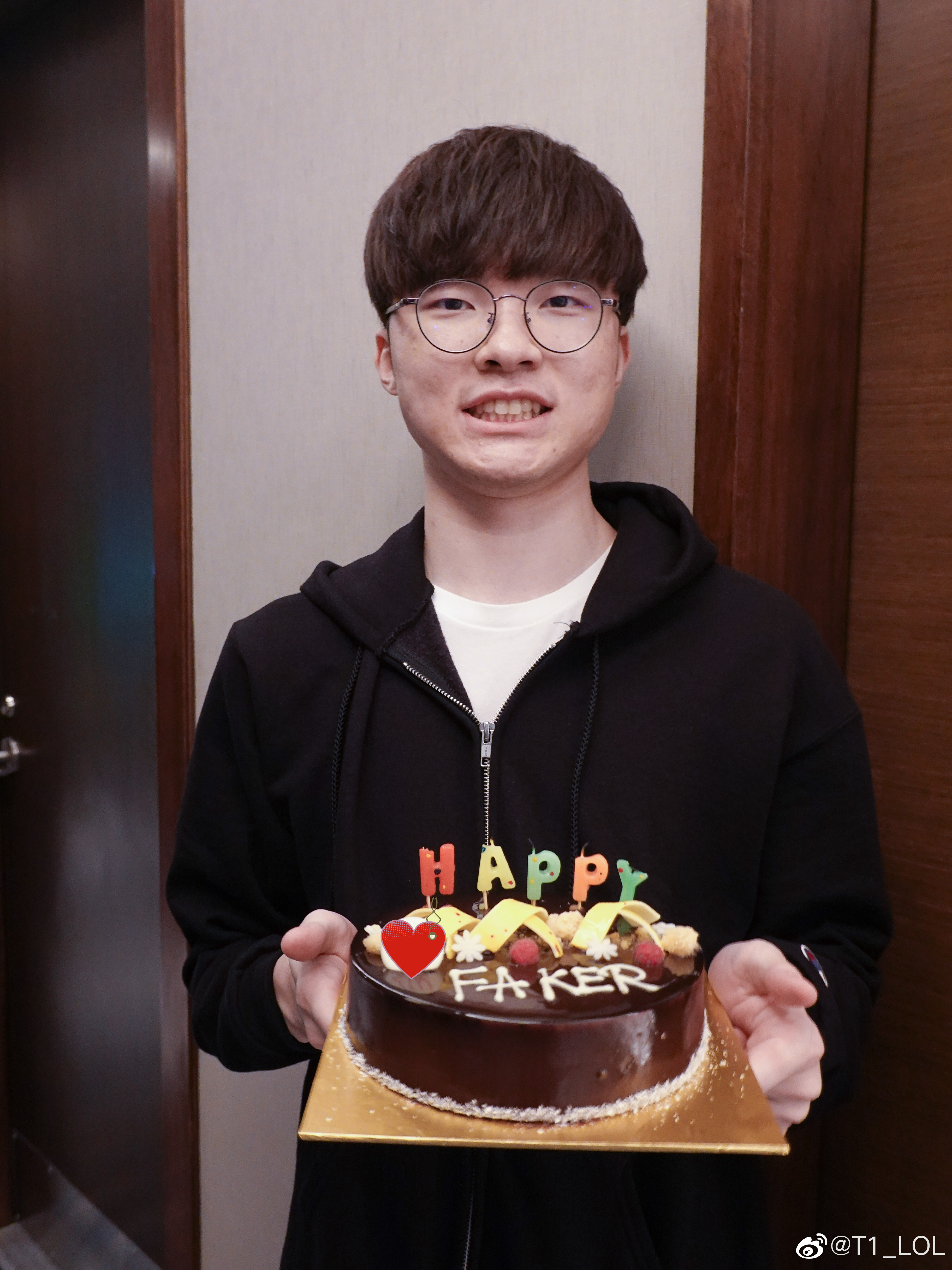 Faker赛事官方发布大胜新规，TL争议不断！